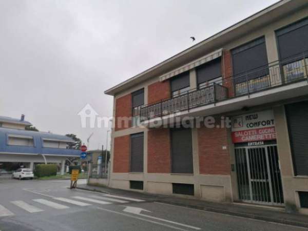 Foto Immobile di 180 m in vendita a Lissone