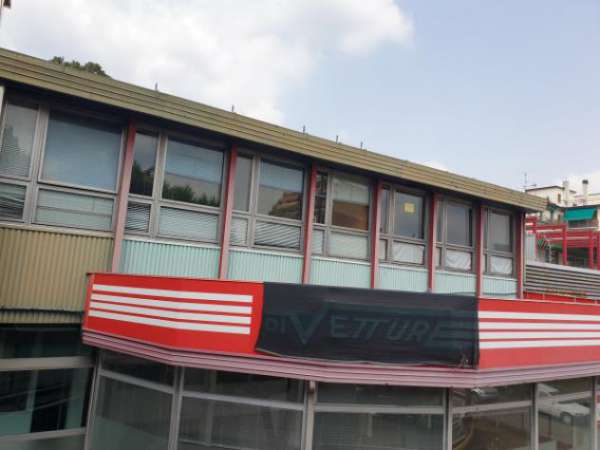 Foto Immobile di 595 m con 1 locale in vendita a Varese