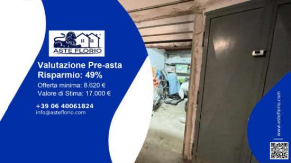Foto Immobile in asta di 10 m, box auto in vendita a Castellammare di Stabia