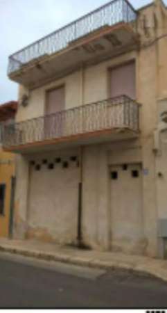 Foto Immobile in asta di 100 m con 2 locali in vendita a Pachino