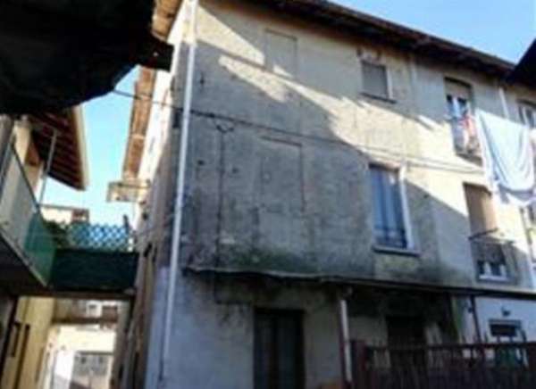 Foto Immobile in asta di 111 m in vendita a Besana in Brianza