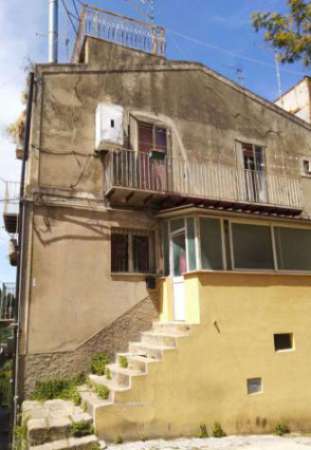 Foto Immobile in asta di 119 m in vendita a Piazza Armerina