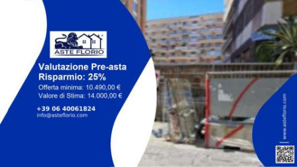 Foto Immobile in asta di 12 m con 1 locale in vendita a Napoli