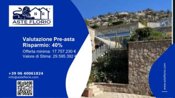 Foto Immobile in asta di 1369 m, box auto in vendita a Arzachena