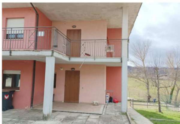 Foto Immobile in asta di 138 m con 2 locali e box auto in vendita a Campobasso