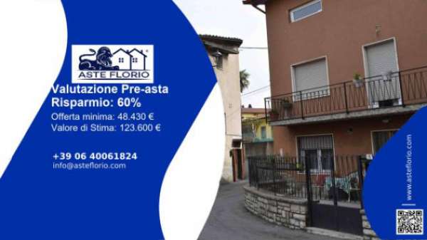 Foto Immobile in asta di 149 m in vendita a Credaro