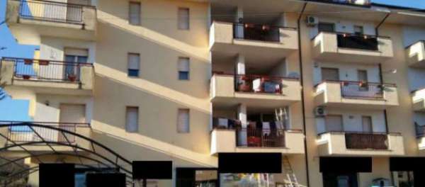 Foto Immobile in asta di 168 m con 1 locale in vendita a Montalto Uffugo