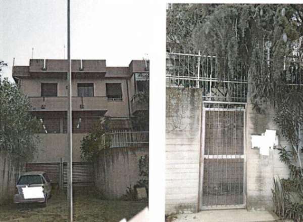 Foto Immobile in asta di 170 m, box auto in vendita a Castelfiorentino