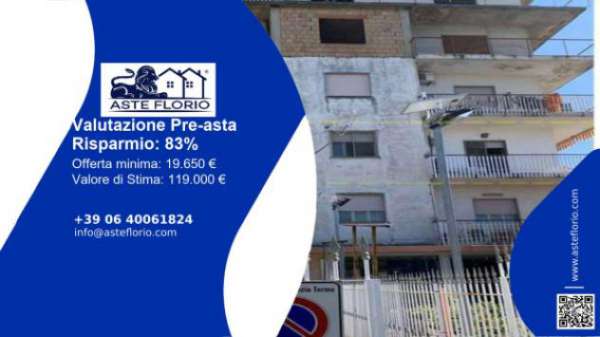 Foto Immobile in asta di 170 m con pi� di 5 locali in vendita a Lamezia Terme