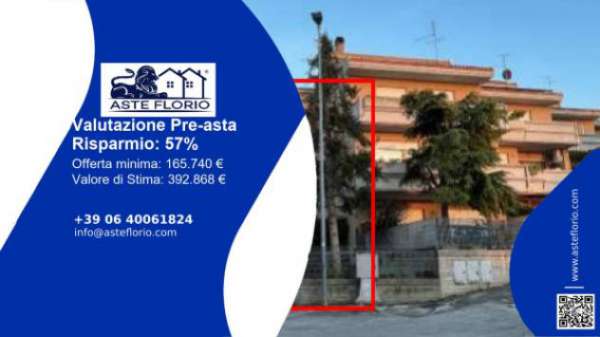 Foto Immobile in asta di 228 m, box auto in vendita a Macerata