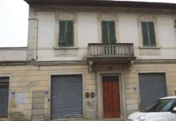 Foto Immobile in asta di 235 m con 3 locali in vendita a Castelfiorentino