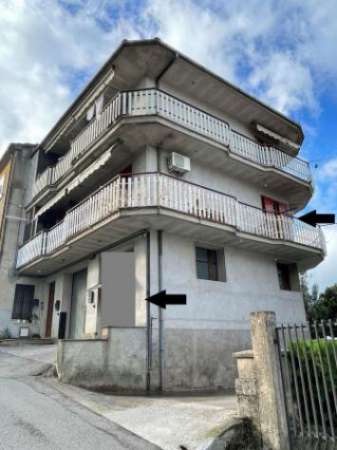 Foto Immobile in asta di 261 m in vendita a Ferentino