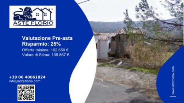 Foto Immobile in asta di 261 m in vendita a Mendicino