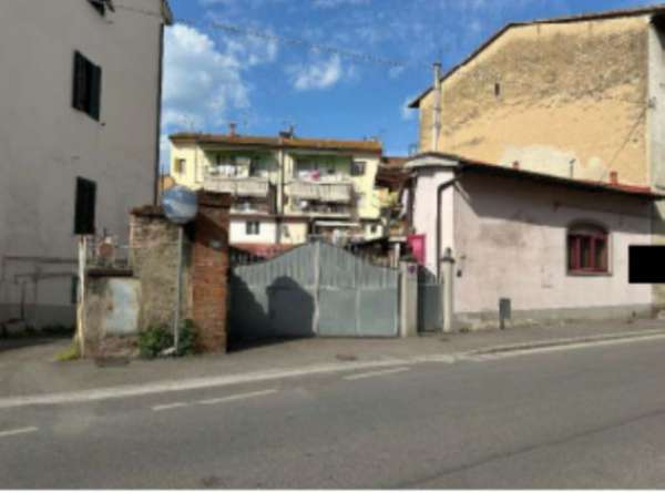 Foto Immobile in asta di 302 m in vendita a Certaldo