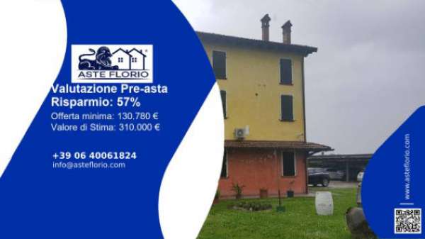 Foto Immobile in asta di 310 m, box auto in vendita a Bomporto