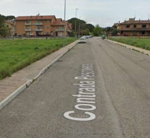 Foto Immobile in asta di 3505 m in vendita a Macerata