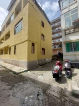 Foto Immobile in asta di 38 m in vendita a Messina