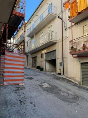 Foto Immobile in asta di 3867 m con pi� di 5 locali e box auto doppio in vendita a San Giovanni Rotondo