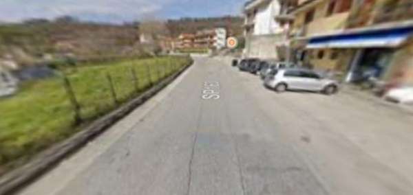 Foto Immobile in asta di 4355 m in vendita a Solofra