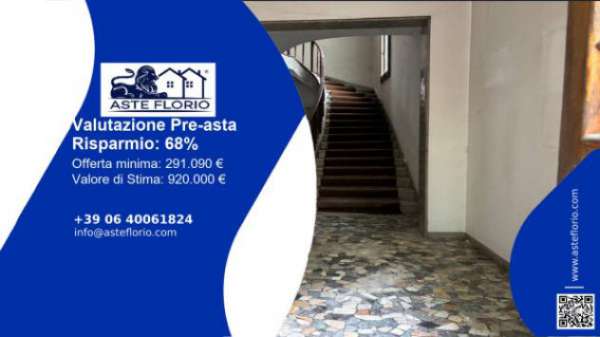 Foto Immobile in asta di 478 m, box auto in vendita a Padova