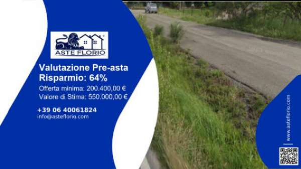 Foto Immobile in asta di 520 m con pi� di 5 locali in vendita a Cortona