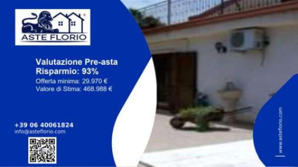 Foto Immobile in asta di 678 m in vendita a Spezzano Albanese