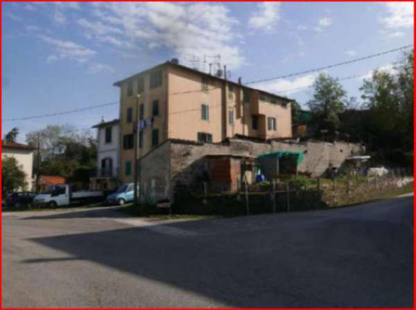 Foto Immobile in asta di 70 m con 2 locali in vendita a San Giovanni Valdarno