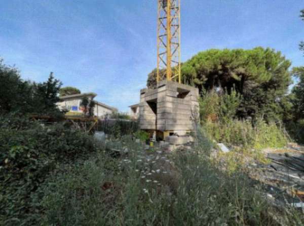 Foto Immobile in asta di 7290 m in vendita a Camaiore