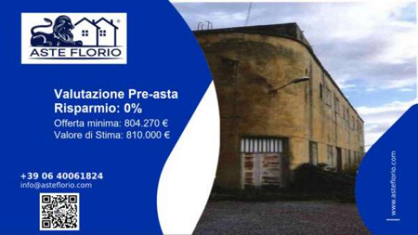 Foto Immobile in asta di 770 m con pi� di 5 locali in vendita a Catanzaro