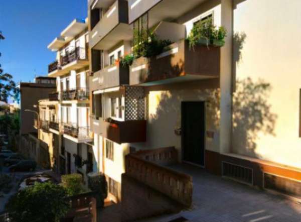 Foto Immobile in asta di 81 m in vendita a Cagliari