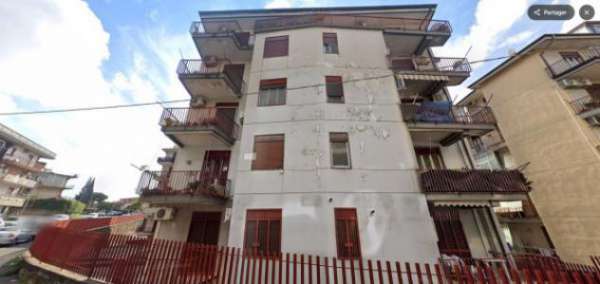 Foto Immobile in asta di 82 m in vendita a Gravina di Catania