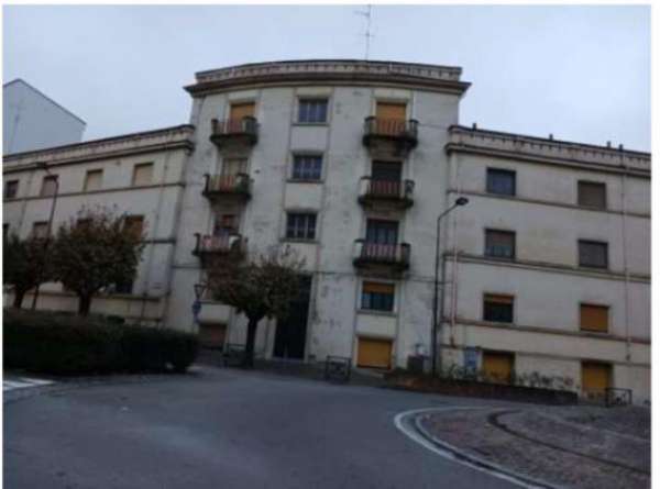 Foto Immobile in asta di 93 m con 3 locali in vendita a Valenza