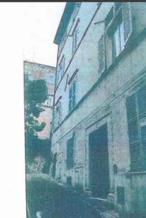 Foto Immobile in asta di 93 m con pi� di 5 locali in vendita a Ancona