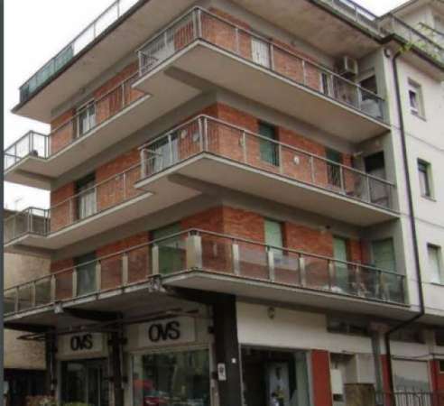Foto Immobile in asta di 94 m con 3 locali in vendita a Colleferro