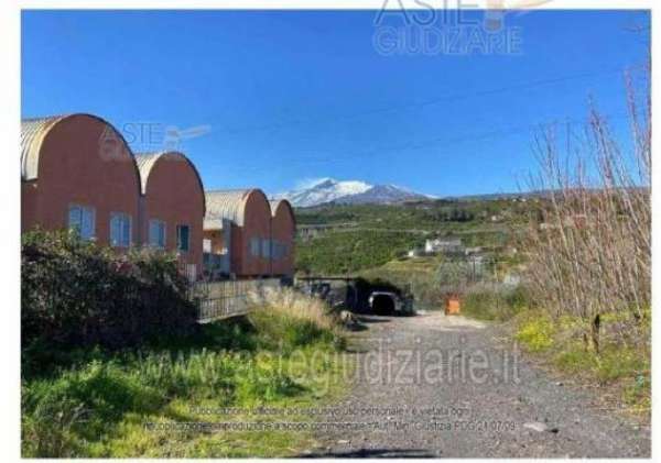 Foto IMMOBILI-ALTRA CATEGORIA-Contrada cutula - fraz. nunziata  con ingresso da sp.2/iii giarre-nunziata