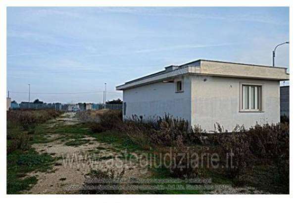 Foto IMMOBILI-ALTRA CATEGORIA-Via antonio quaranta n. 177, ceglie del campo