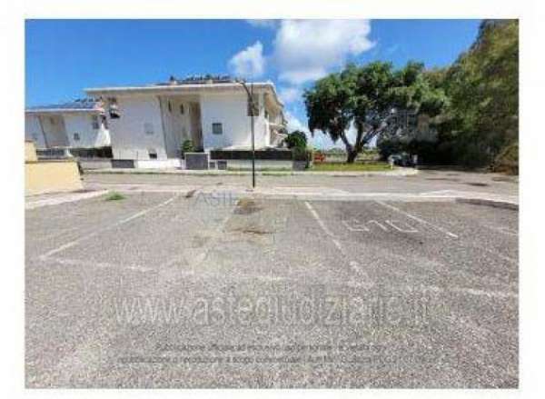 Foto IMMOBILI-ALTRA CATEGORIA-Viale roma, 192, 00042 anzio rm, italia