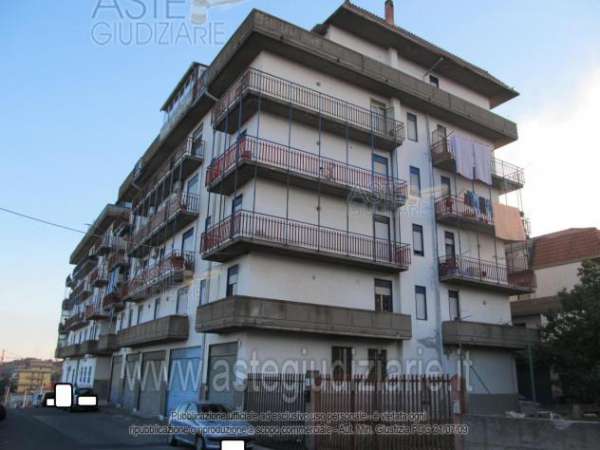 Foto IMMOBILI-IMMOBILE COMMERCIALE-Via montepalma, 51, 95122 catania ct, italia