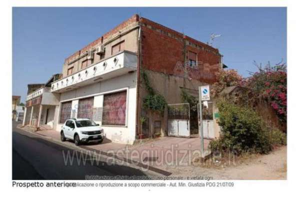 Foto IMMOBILI-IMMOBILE COMMERCIALE-Via rio manno n.58