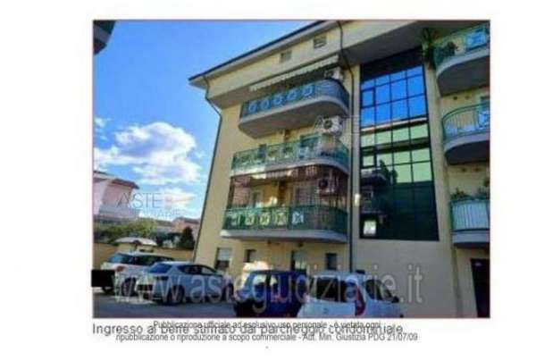 Foto IMMOBILI-IMMOBILE COMMERCIALE-Via veneto, 13, 65010 villa raspa pe, italia