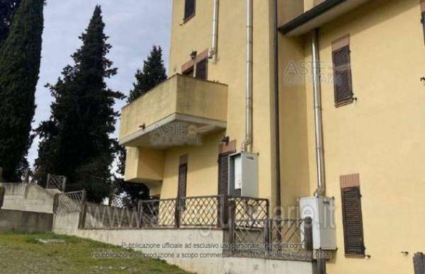 Foto IMMOBILI-IMMOBILE RESIDENZIALE-06055 marsciano pg, italia