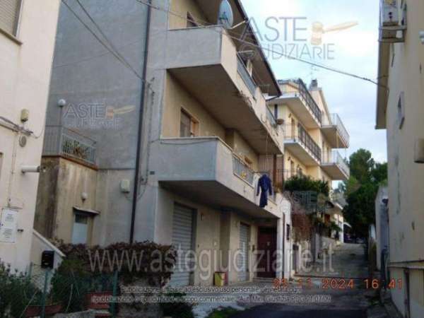 Foto IMMOBILI-IMMOBILE RESIDENZIALE-Largo medaglie d'oro, 5, 65010 spoltore pe, italia