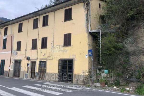Foto IMMOBILI-IMMOBILE RESIDENZIALE-S.da statale 12, 1000, 55100 lucca lu, italia