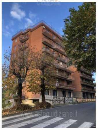 Foto IMMOBILI-IMMOBILE RESIDENZIALE-Via alfonso bartoli, 71