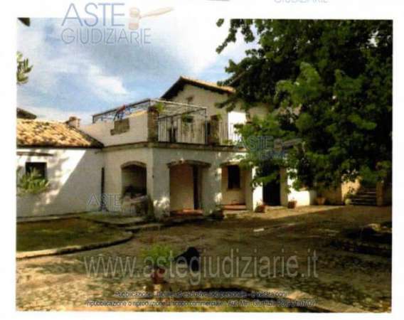 Foto IMMOBILI-IMMOBILE RESIDENZIALE-Via b. profeta, 4, 65012 vallemare pe, italia