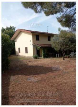 Foto IMMOBILI-IMMOBILE RESIDENZIALE-Via fonda, 356, 51015 monsummano terme pt, italia
