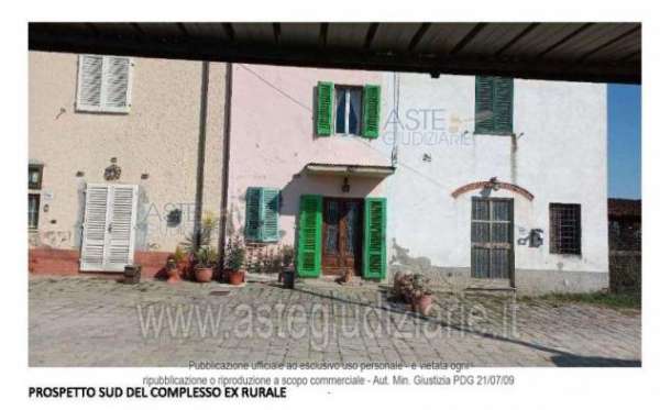 Foto IMMOBILI-IMMOBILE RESIDENZIALE-Via livornese, 39