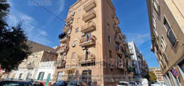 Foto IMMOBILI-IMMOBILE RESIDENZIALE-Via mar piccolo n. 43