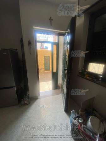 Foto IMMOBILI-IMMOBILE RESIDENZIALE-Via mariconda 23