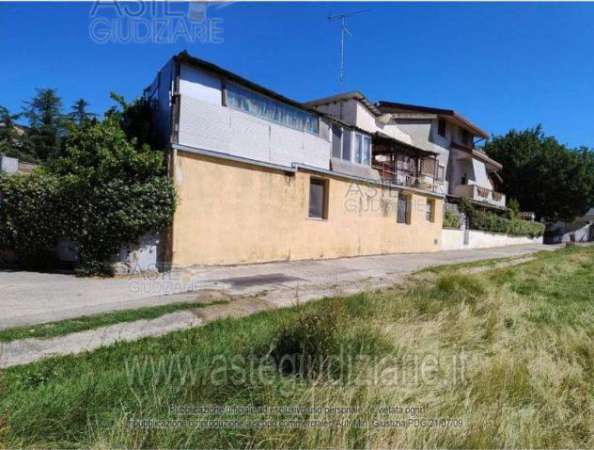 Foto IMMOBILI-IMMOBILE RESIDENZIALE-Via pietralata 13